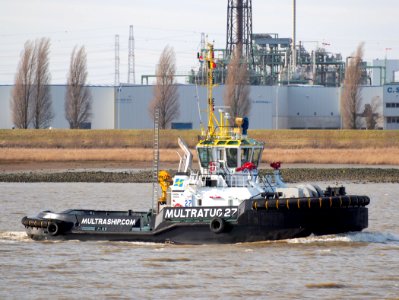 Multratug 27 IMO 9667875 Callsign PCWB, on the Schelde, Port of Antwerp, pic 3