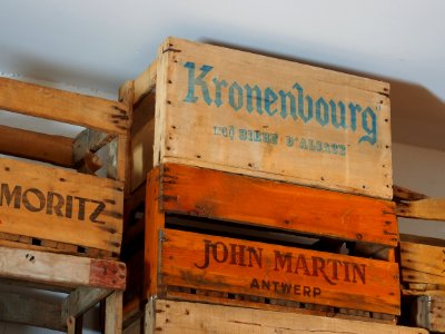 Musée Européen de la Bière, Kronenbourg and John Martin beer crates