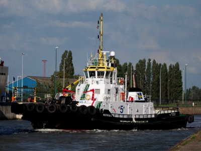 MULTRATUG 5 - IMO 9350161 - Callsign 2AAV9, Zandvlietsluis, Port of Antwerp