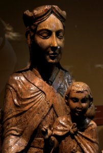 Musée de Cluny Naissance de la sculpture gothique Vierge à l'Enfant Limay 05012019 4