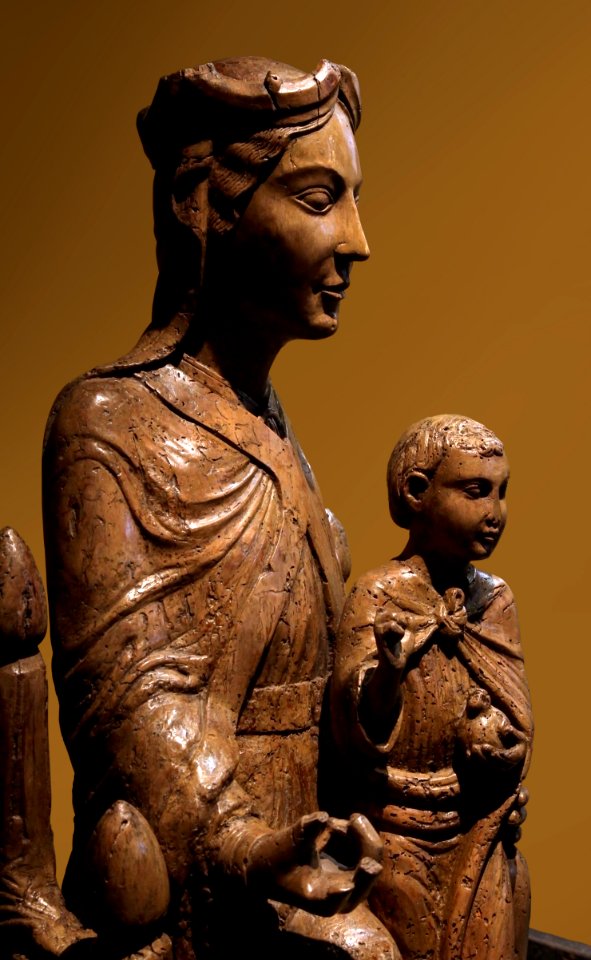 Musée de Cluny Naissance de la sculpture gothique Vierge à l'Enfant Limay 05012019 3 BG Removed