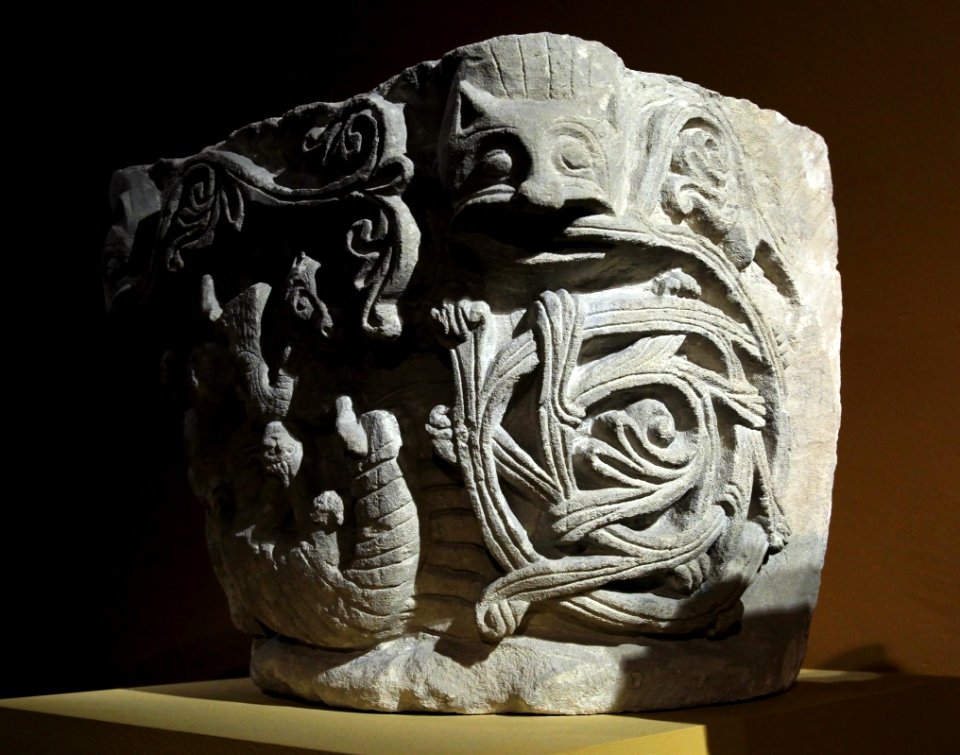 Musée de Cluny Naissance de la sculpture gothique Chapiteau Psychomachie Orgueil Abbatiale Saint-Denis 05012019 2