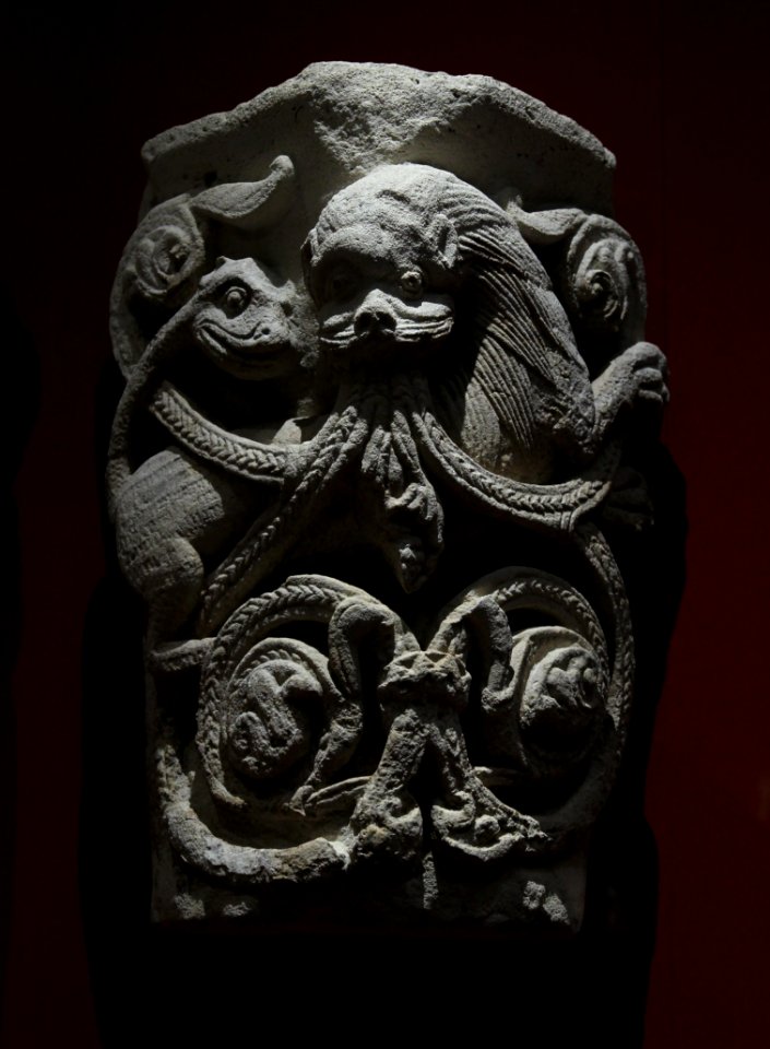 Musée de Cluny Naissance de la sculpture gothique Chapiteau Lion et rinceaux Abbatiale Sainte-Geneviève 05012019