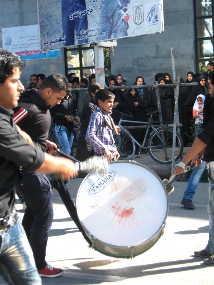 Mourning of Muharram - November13,2013 - Muharram 9,1435 Tasu'a - Zanjir,Mourners Line,Drummer - Nishapur 035