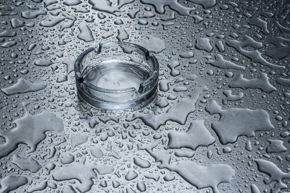 Ashtray raindrop water