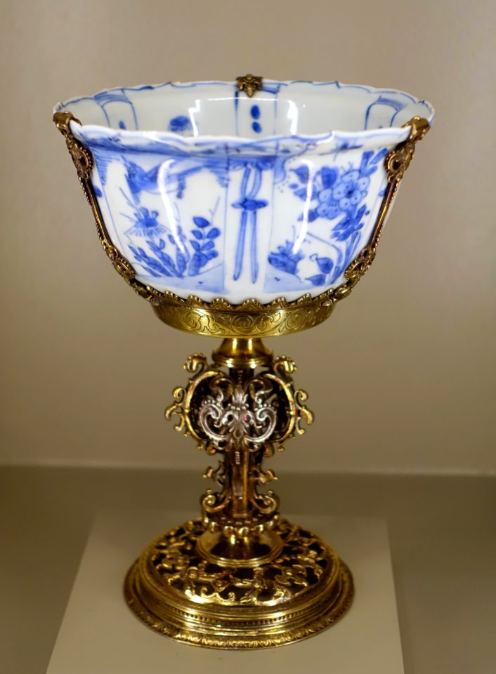 Mounted crow cup, porcelain from Jingdezhen, China, gilded silver mounts by Peter Wiber, Germany, c. 1610 AD - Peabody Essex Museum - Salem, MA - DSC05220