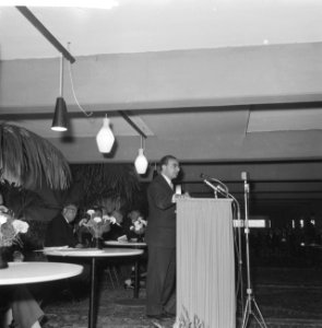 Mr. dr. Ch. J. M. A. van Rooy , Minister van Sociale Zaken en Werkgelegenheid op, Bestanddeelnr 911-5547