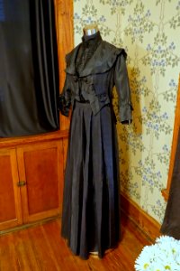 Mourning attire, skirt c. 1880-1900, blouse and jacket c. 1900 - O. Henry Museum - Austin, Texas - DSC09287