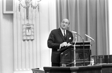 Mr. E.H. (Edzo) Toxopeus (VVD) aan het woord, Bestanddeelnr 919-8397