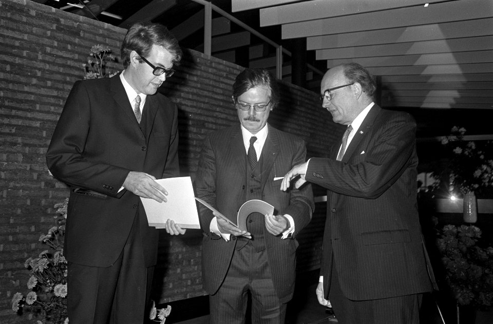 Mr. Blankenstein prijs , tweejaarlijkse prijs voor journalisten van Rijksunivers, Bestanddeelnr 923-8611