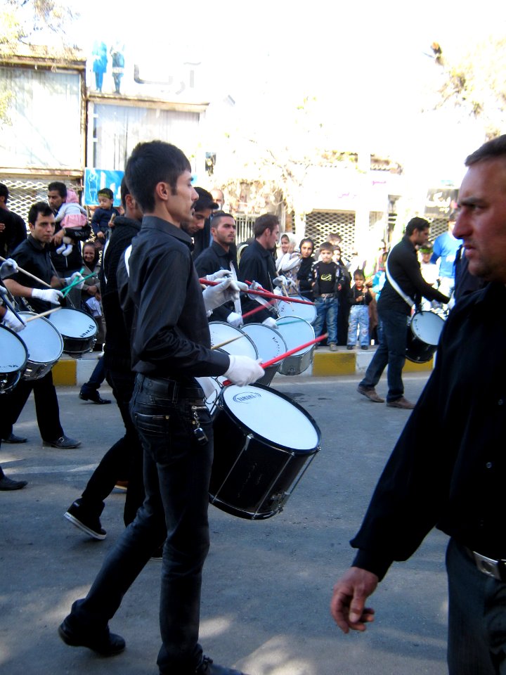 Mourning of Muharram - November13,2013 - Muharram 9,1435 Tasu'a - Zanjir,Mourners Line,Drummer - Nishapur 084