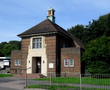Moulsecoomb Hall, Lewes Road, Moulsecoomb (September 2010) (2)