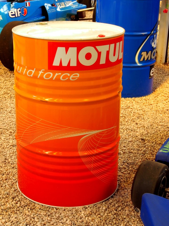 Motul oil drum