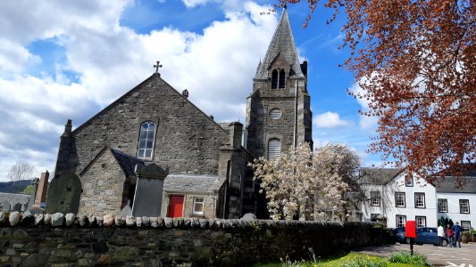 Moulin, Moulin Square, Moulin Church