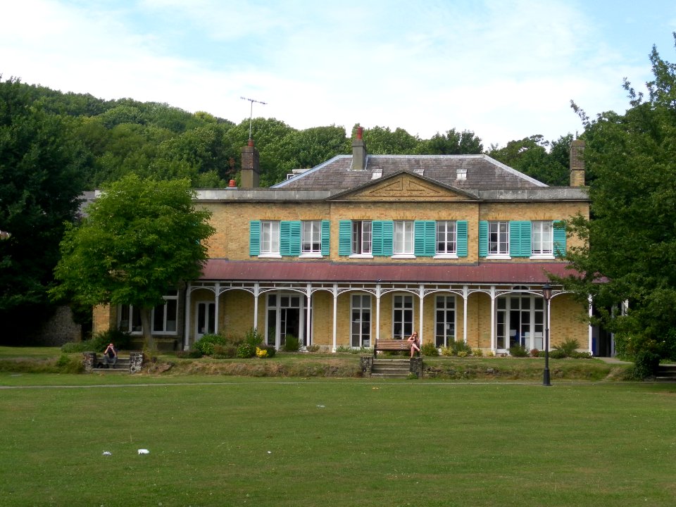 Moulsecoomb Place, Lewes Road, Moulsecoomb (NHLE Code 1381668) (August 2013) (1)