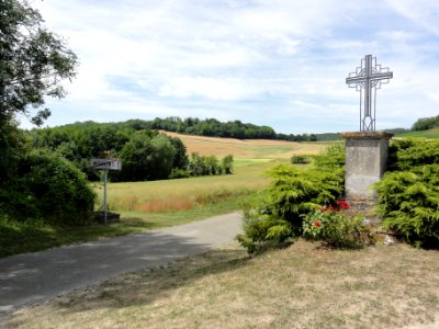 Moulins (Aisne) croix de chemin nord