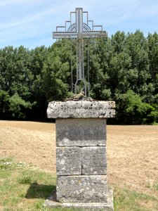 Moulins (Aisne) croix de chemin sud