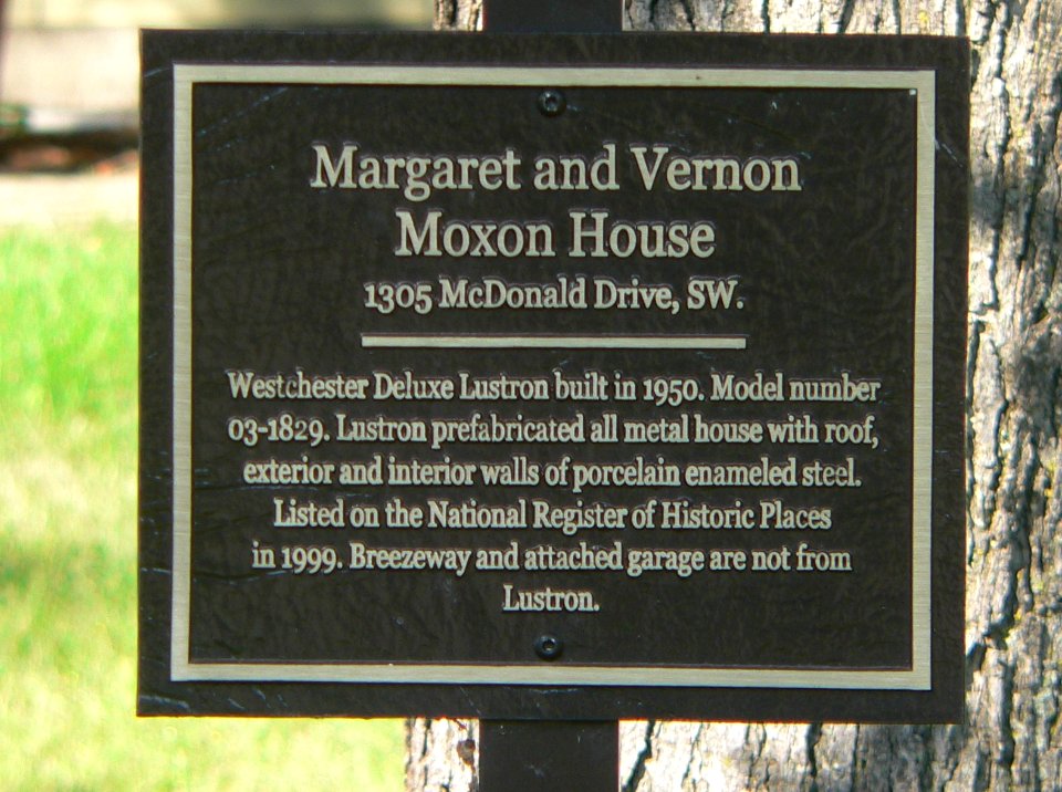 Moxon Lustron house sign 1
