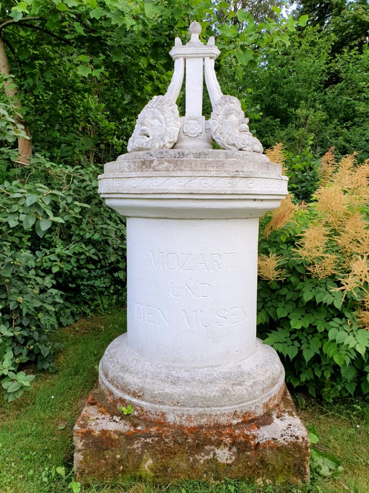 Mozart-Denkmal Tiefurt