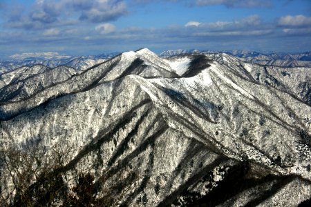 Mount Hanabusa from Mount Odugongen 2009-01-04