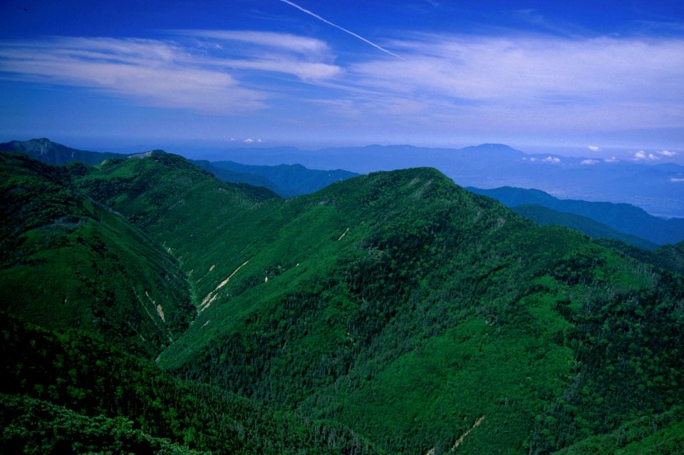 Mount Hontani from Mount Shiomi 2000-07-09