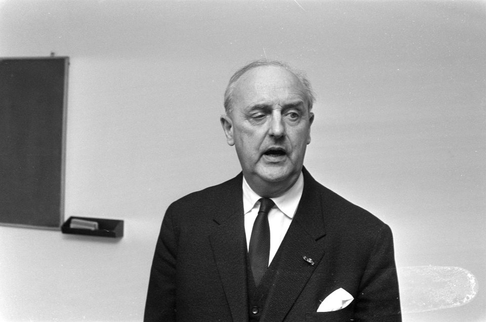 Mr W H Fockema Andreae, Bestanddeelnr 925-5373