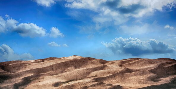 Dry travel sand dunes