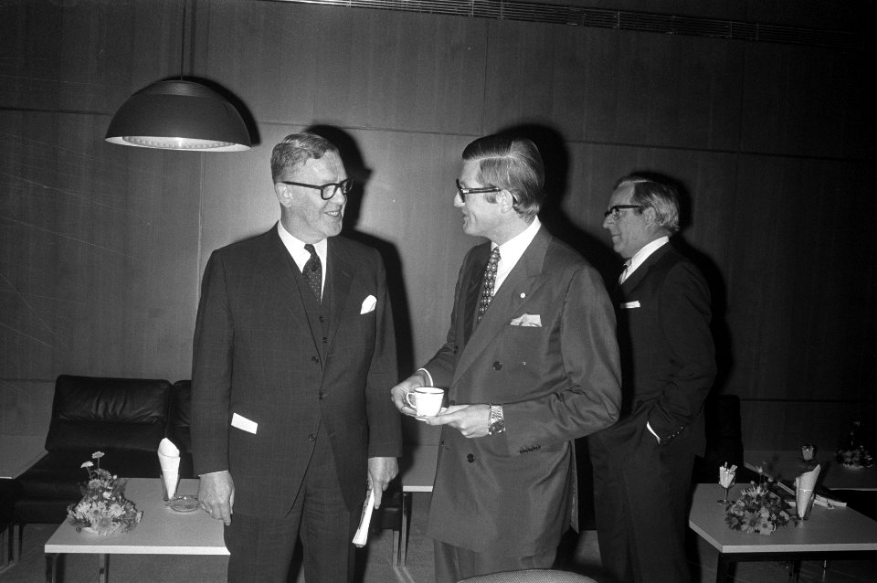 Mr P van Vollenhoven opent Europort 1971 RAI Amsterdam, Bestanddeelnr 925-1203