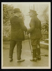 Mr. Massey and the Commander-in-Chief Sir Douglas Haig, Bestanddeelnr 158-0393