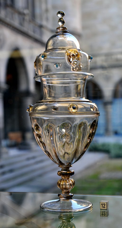 MRAH Verre 271211 04 Bocal Anvers XVI