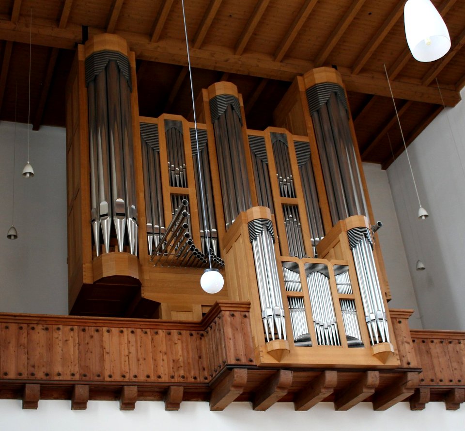 Muenchen Heilige Familie Orgel2
