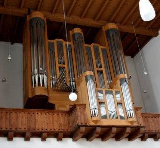 Muenchen Heilige Familie Orgel2