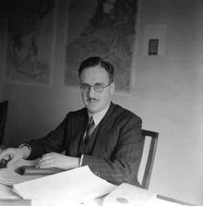 Mr. H. van Blankenstein, ambtenaar bij het Departement van Economische Zaken te , Bestanddeelnr 935-0595
