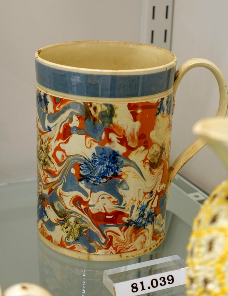 Mug, Staffordshire, England, 1800-1810, mocha (pearlware, slip, overglaze enamels), HD 81.039 - Flynt Center of Early New England Life - Deerfield, Massachusetts - DSC04656