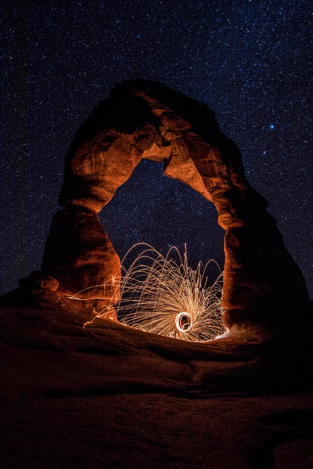 Light streaks night stars