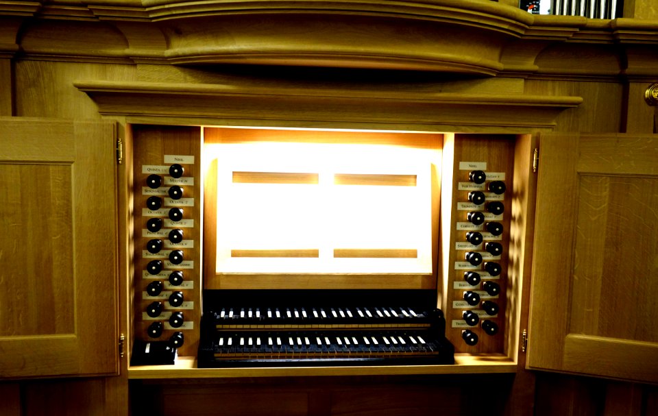 Muenchen HMTM West-Orgel-Spielschrank