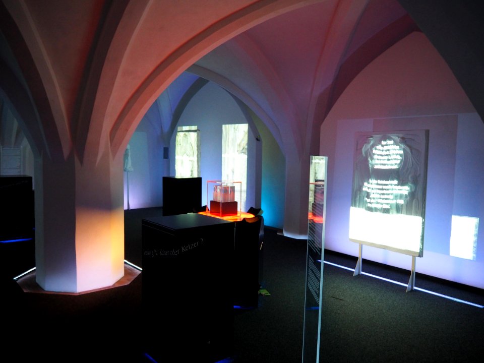 Muenchner Kaiserburg Museum (01)