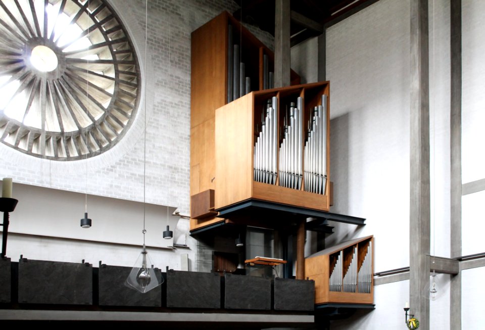 Muenchen Maria vom guten Rat Orgel
