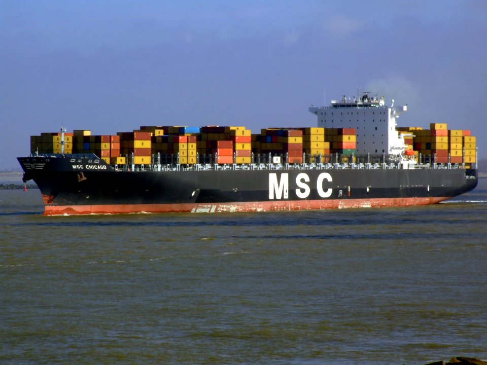 MSC Chicago p3, leaving Port of Rotterdam, Holland 08-Mar-2007