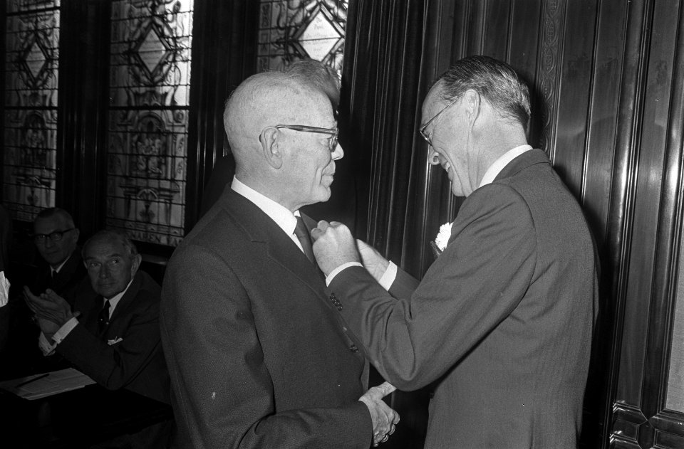Mr AAJ Rijksen en prins Bernhard, Bestanddeelnr 920-4424