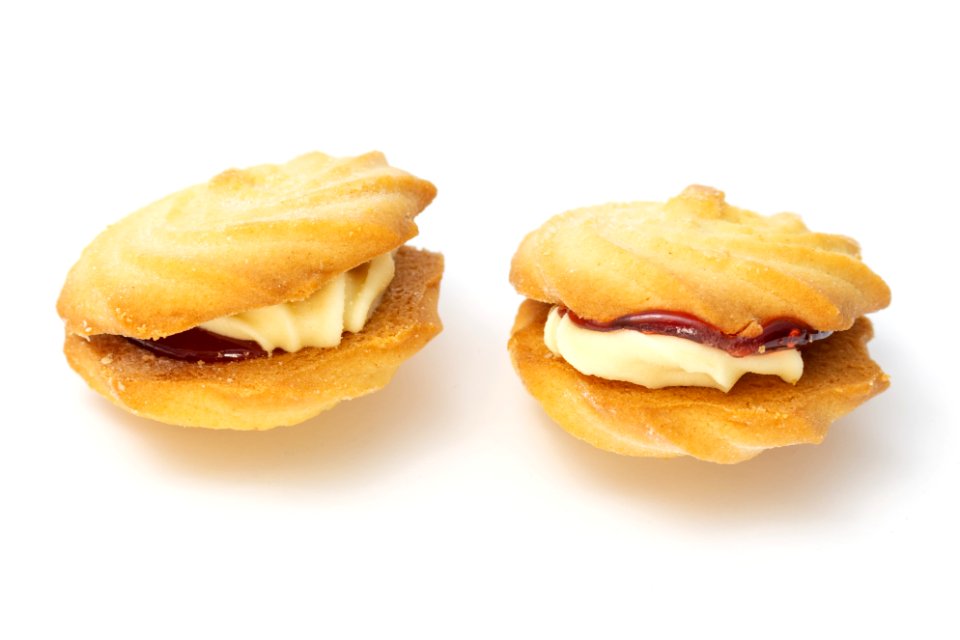 Mr Kipling Viennese whirls 01