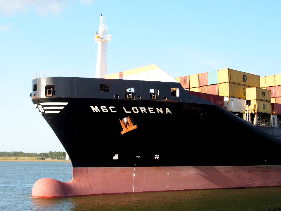 MSC LORENA - IMO 9320403 - Callsign 3EBO9, Berendrechtsluis pic5