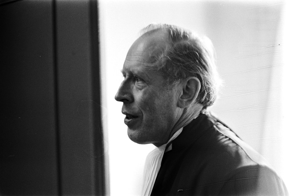 Mr Leo van Heijningen, advocaat van Pieter Menten, Bestanddeelnr 929-0761