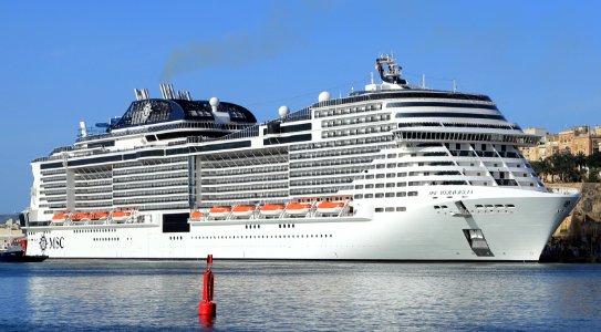 MSC Meraviglia Grand Harbour Malta 20180307 03 (cropped)