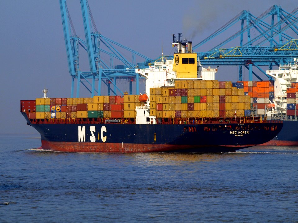 MSC Korea leaving Antwerp