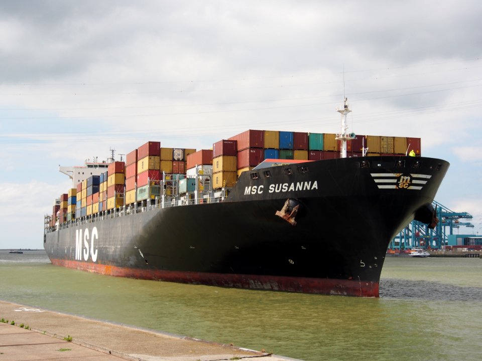 MSC SUSANNA - IMO 9290543 - Callsign 3ECU4, Berendrechtsluis, Port of Antwerp pic4