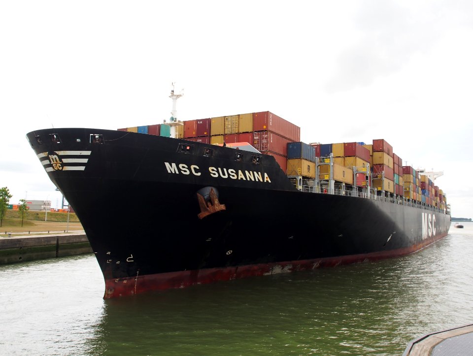 MSC SUSANNA - IMO 9290543 - Callsign 3ECU4, Berendrechtsluis, Port of Antwerp pic7