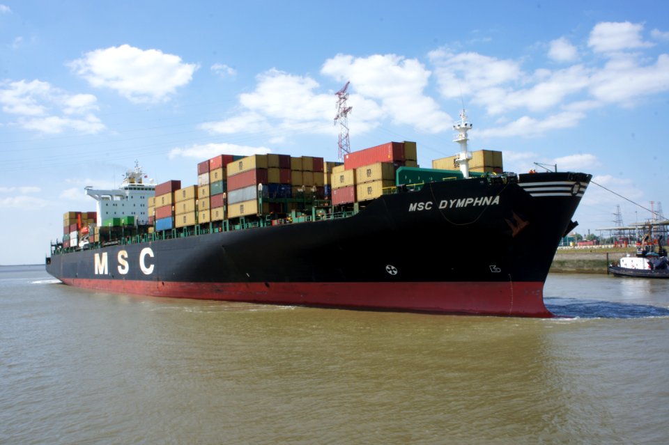 MSC Dymphna - IMO 9110391 into Zandvlietsluis, Port of Antwerp, Belgium, pic7