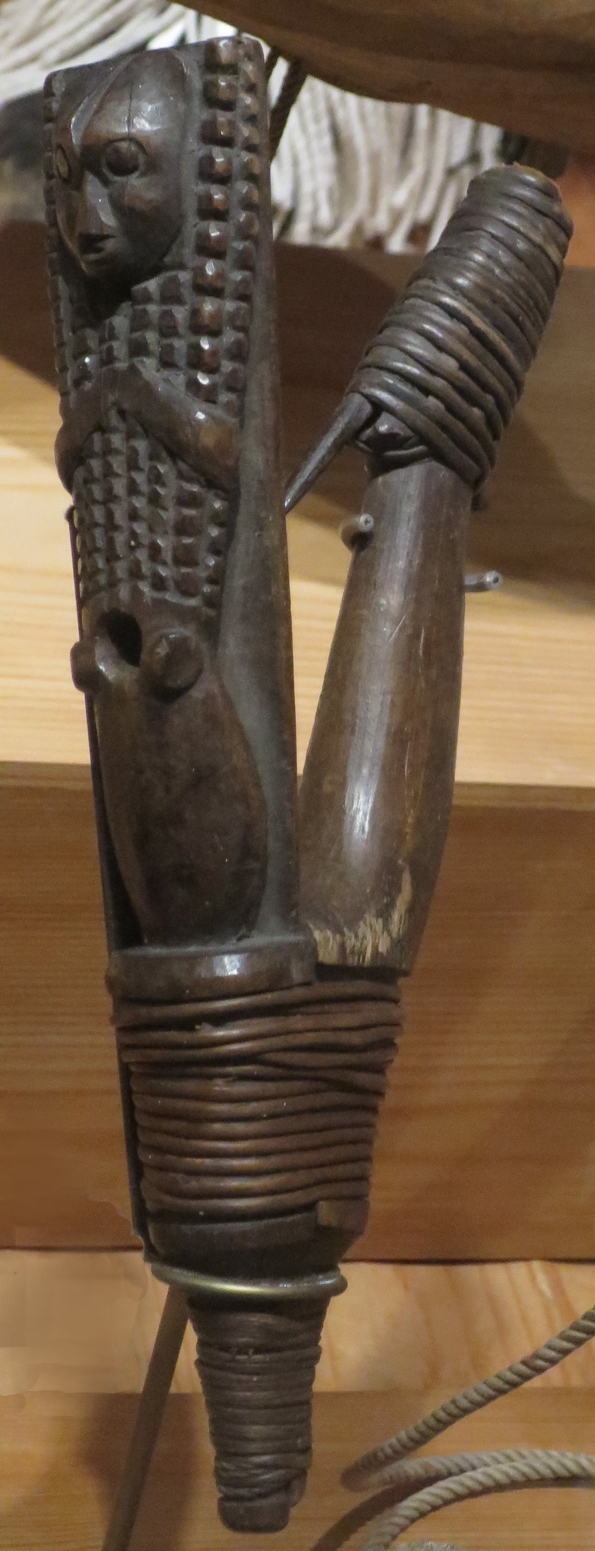 Náxw, halibut hook, Tlingit or Haida