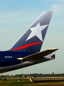 N774LA LAN Cargo Boeing 777-F6N - cn 37710, taxiing 22july2013 pic-009